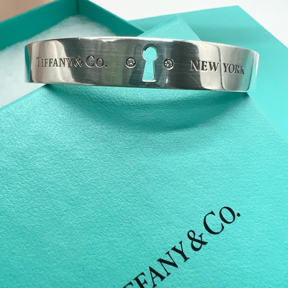 🔴Authentic Vintage Tiffany & Co. Silver Keyhole Diamonds Cuff Bracelet 🔴 - Picture 14 of 14